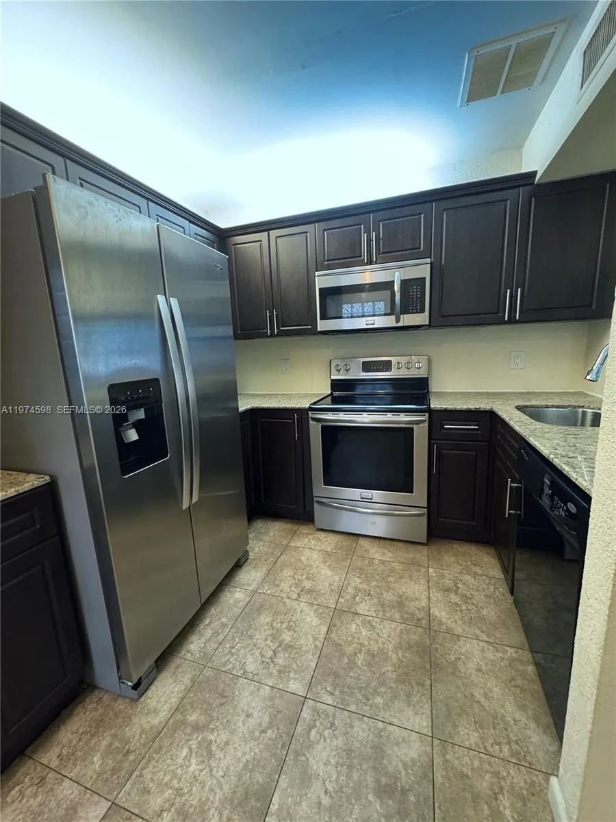 10730 Nw 14th St 160, Plantation, Florida 33322, Plantation, Florida 33322, 3 Bedrooms Bedrooms, ,2 BathroomsBathrooms,Residential Lease,For Rent,10730 Nw 14th St 160, Plantation, Florida 33322,A11974598