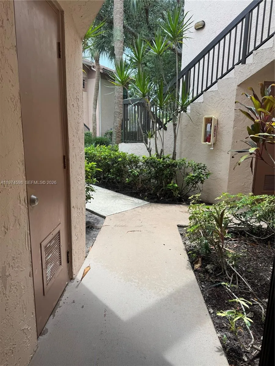 10730 Nw 14th St 160, Plantation, Florida 33322, Plantation, Florida 33322, 3 Bedrooms Bedrooms, ,2 BathroomsBathrooms,Residential Lease,For Rent,10730 Nw 14th St 160, Plantation, Florida 33322,A11974598