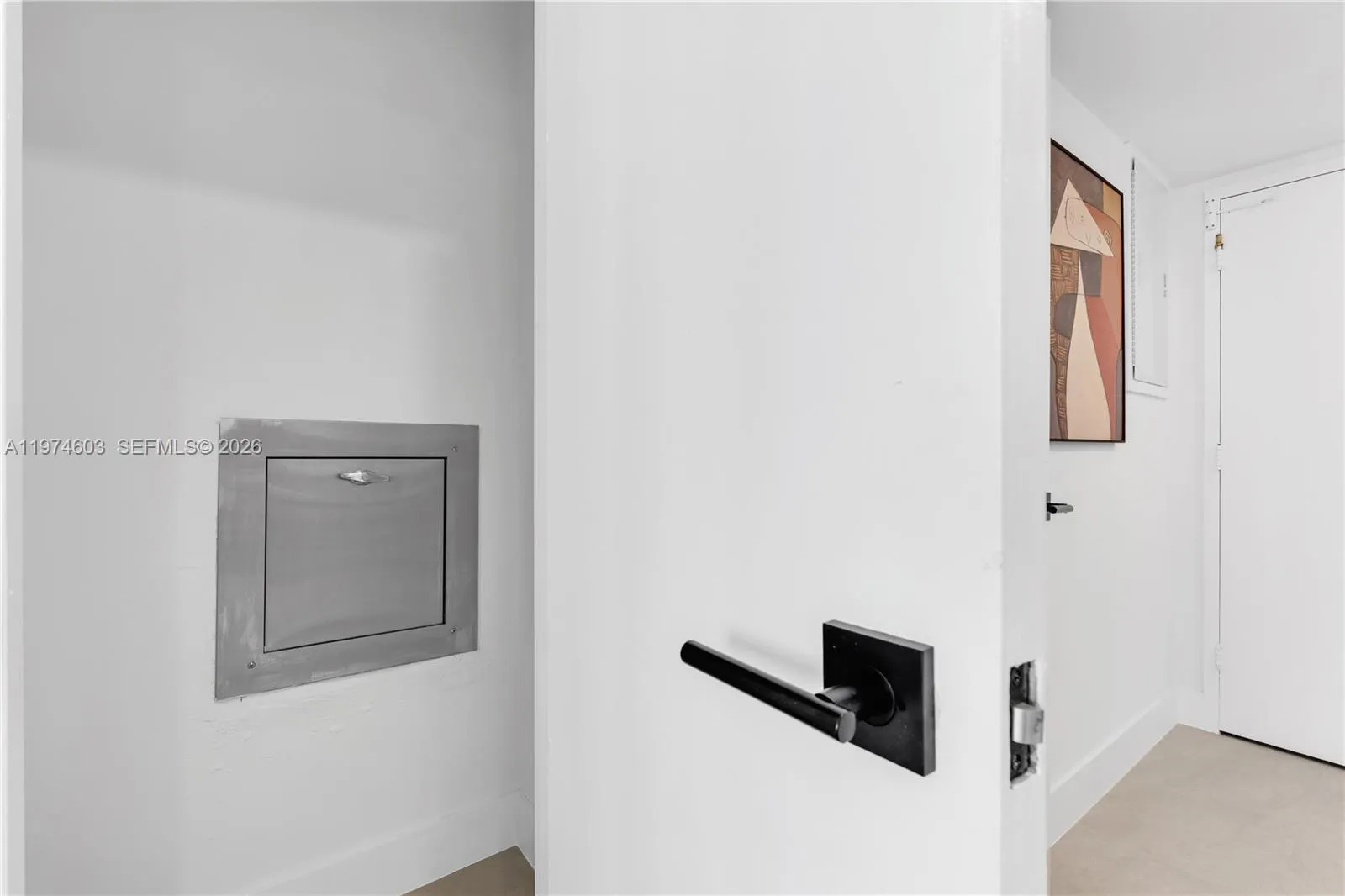 881 Ocean Dr 27d, Key Biscayne, Florida 33149, Key Biscayne, Florida 33149, 2 Bedrooms Bedrooms, ,2 BathroomsBathrooms,Residential Lease,For Rent,881 Ocean Dr 27d, Key Biscayne, Florida 33149,A11974603