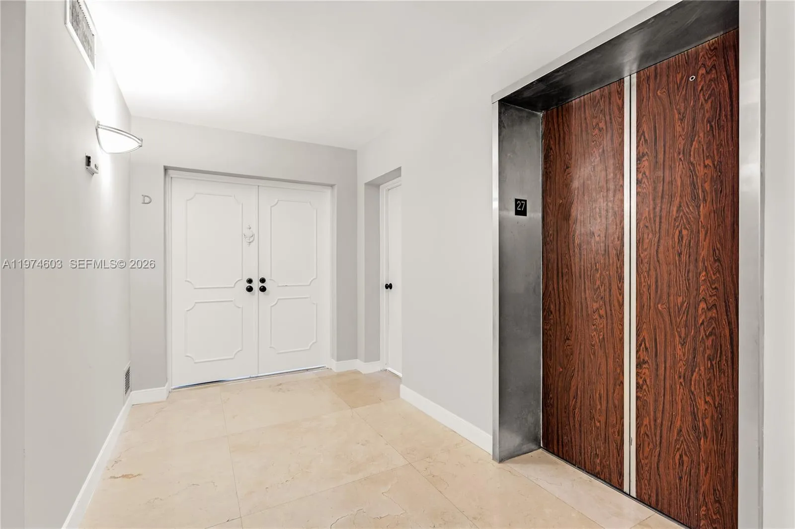 881 Ocean Dr 27d, Key Biscayne, Florida 33149, Key Biscayne, Florida 33149, 2 Bedrooms Bedrooms, ,2 BathroomsBathrooms,Residential Lease,For Rent,881 Ocean Dr 27d, Key Biscayne, Florida 33149,A11974603