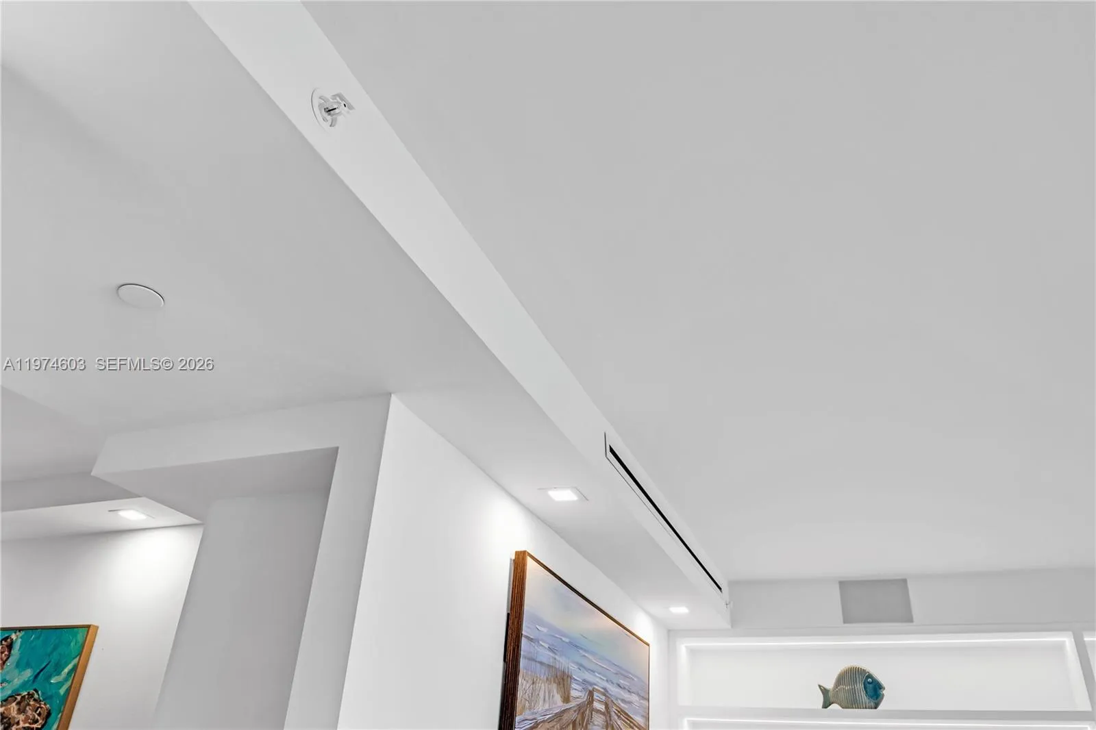 881 Ocean Dr 27d, Key Biscayne, Florida 33149, Key Biscayne, Florida 33149, 2 Bedrooms Bedrooms, ,2 BathroomsBathrooms,Residential Lease,For Rent,881 Ocean Dr 27d, Key Biscayne, Florida 33149,A11974603