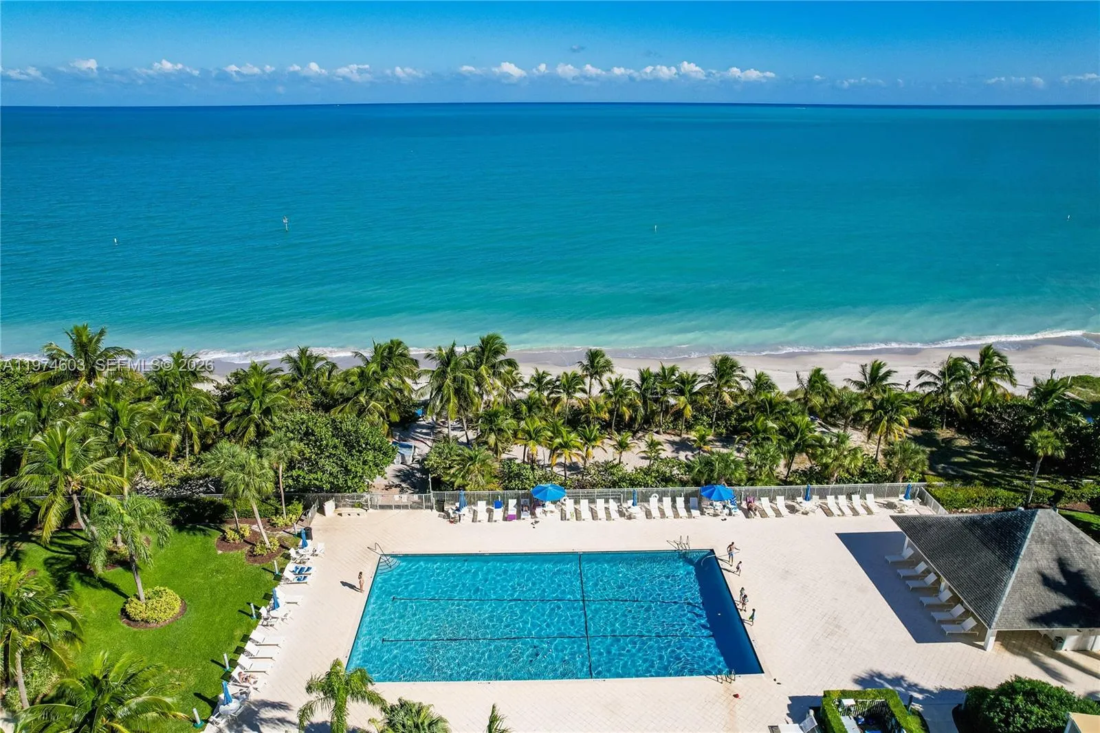 881 Ocean Dr 27d, Key Biscayne, Florida 33149, Key Biscayne, Florida 33149, 2 Bedrooms Bedrooms, ,2 BathroomsBathrooms,Residential Lease,For Rent,881 Ocean Dr 27d, Key Biscayne, Florida 33149,A11974603