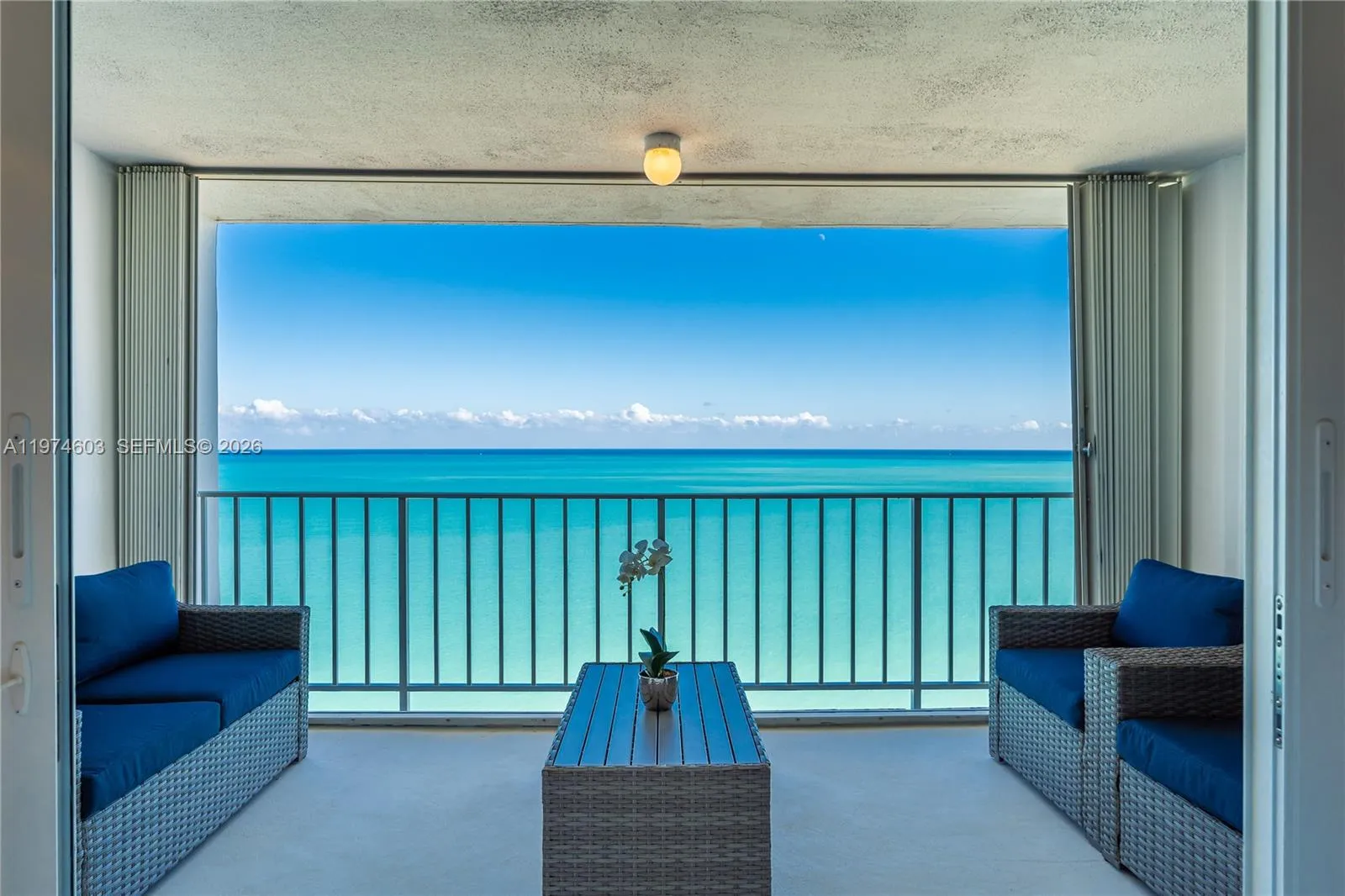 881 Ocean Dr 27d, Key Biscayne, Florida 33149, Key Biscayne, Florida 33149, 2 Bedrooms Bedrooms, ,2 BathroomsBathrooms,Residential Lease,For Rent,881 Ocean Dr 27d, Key Biscayne, Florida 33149,A11974603