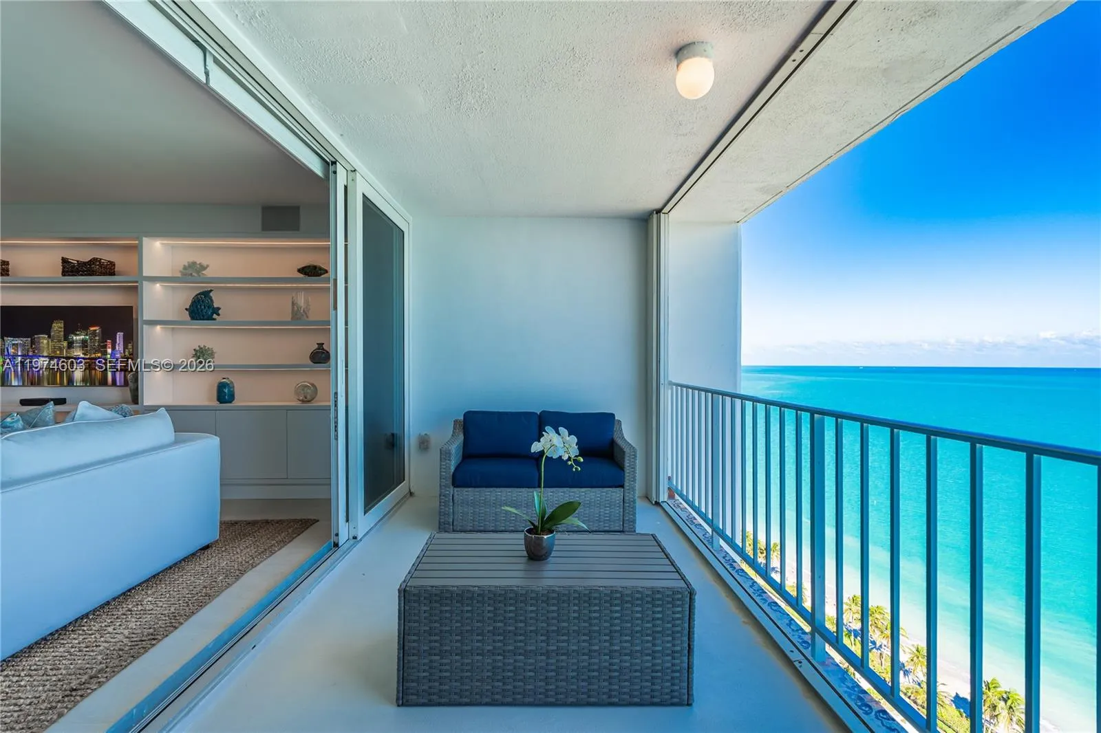 881 Ocean Dr 27d, Key Biscayne, Florida 33149, Key Biscayne, Florida 33149, 2 Bedrooms Bedrooms, ,2 BathroomsBathrooms,Residential Lease,For Rent,881 Ocean Dr 27d, Key Biscayne, Florida 33149,A11974603