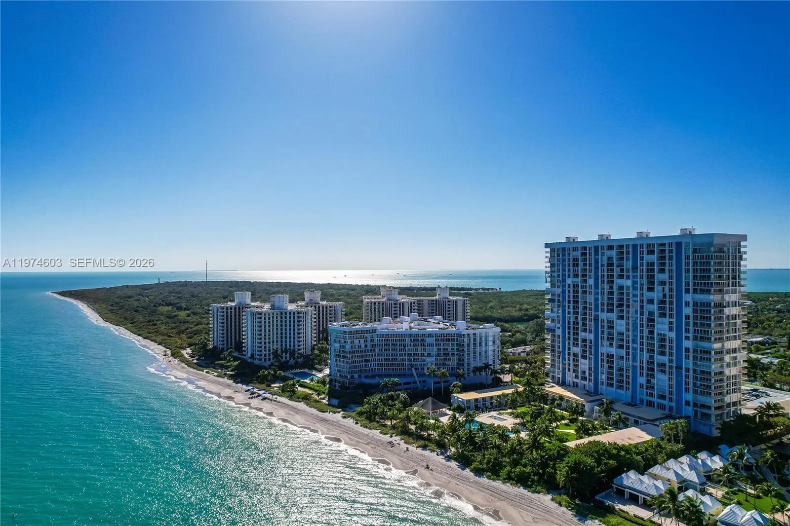 881 Ocean Dr 27d, Key Biscayne, Florida 33149, Key Biscayne, Florida 33149, 2 Bedrooms Bedrooms, ,2 BathroomsBathrooms,Residential Lease,For Rent,881 Ocean Dr 27d, Key Biscayne, Florida 33149,A11974603