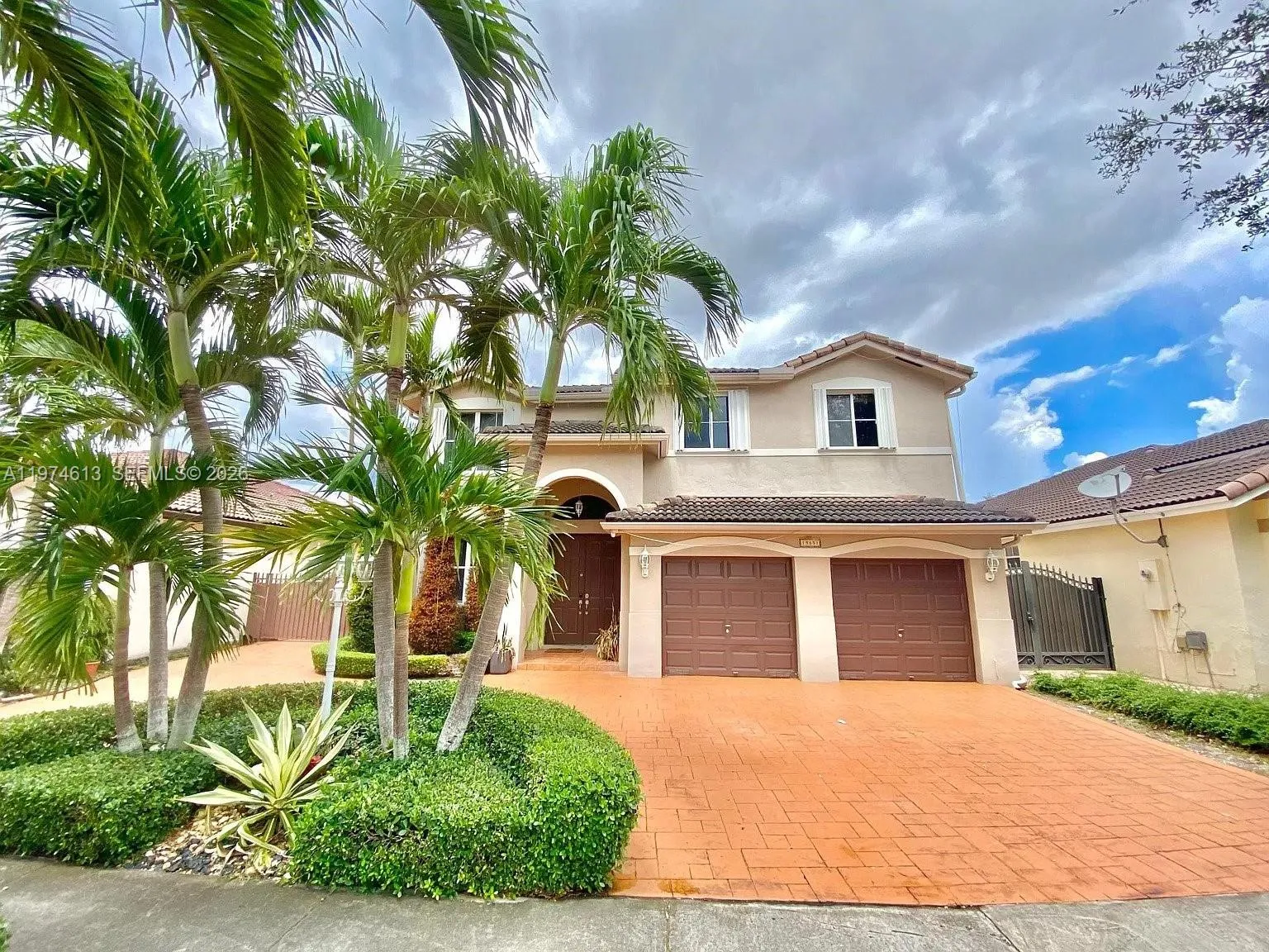13851 Sw 38th Ln, Miami, Florida 33175, Miami, Florida 33175, 4 Bedrooms Bedrooms, ,2 BathroomsBathrooms,Residential Lease,For Rent,13851 Sw 38th Ln, Miami, Florida 33175,A11974613