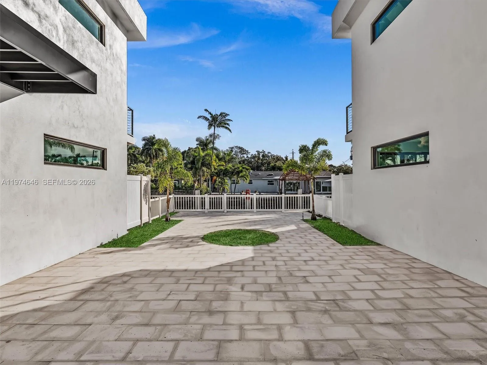 4636 Sw 32nd Ave, Dania Beach, Florida 33312, Dania Beach, Florida 33312, 3 Bedrooms Bedrooms, ,2 BathroomsBathrooms,Residential,For Sale,4636 Sw 32nd Ave, Dania Beach, Florida 33312,A11974646