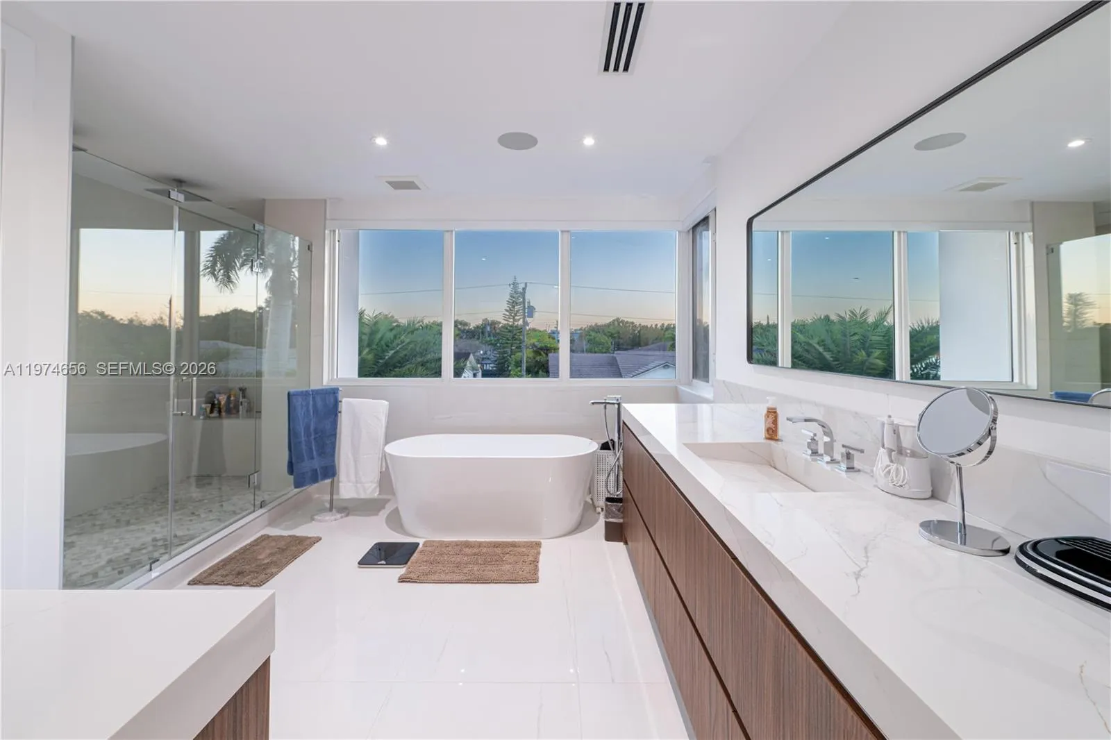 10181 Nw 27th St, Doral, Florida 33172, Doral, Florida 33172, 5 Bedrooms Bedrooms, ,5 BathroomsBathrooms,Residential,For Sale,10181 Nw 27th St, Doral, Florida 33172,A11974656