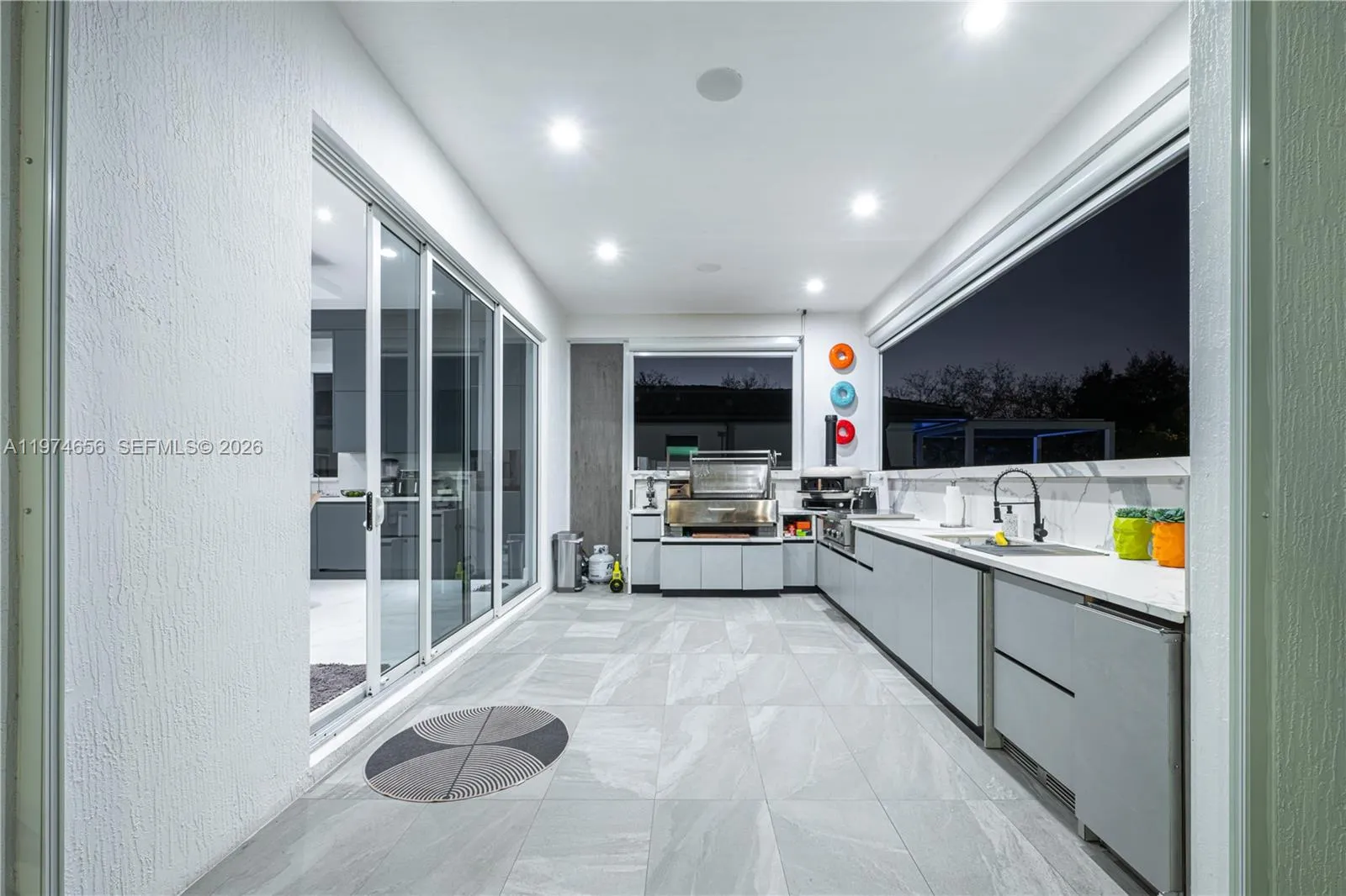 10181 Nw 27th St, Doral, Florida 33172, Doral, Florida 33172, 5 Bedrooms Bedrooms, ,5 BathroomsBathrooms,Residential,For Sale,10181 Nw 27th St, Doral, Florida 33172,A11974656