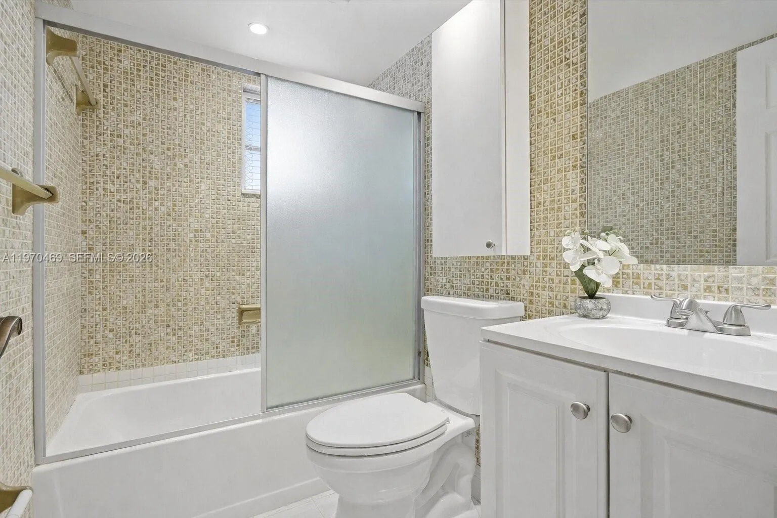 3001 Sw 2nd St 111c, Miami, Florida 33135, Miami, Florida 33135, 2 Bedrooms Bedrooms, ,1 BathroomBathrooms,Residential Lease,For Rent,3001 Sw 2nd St 111c, Miami, Florida 33135,A11970469