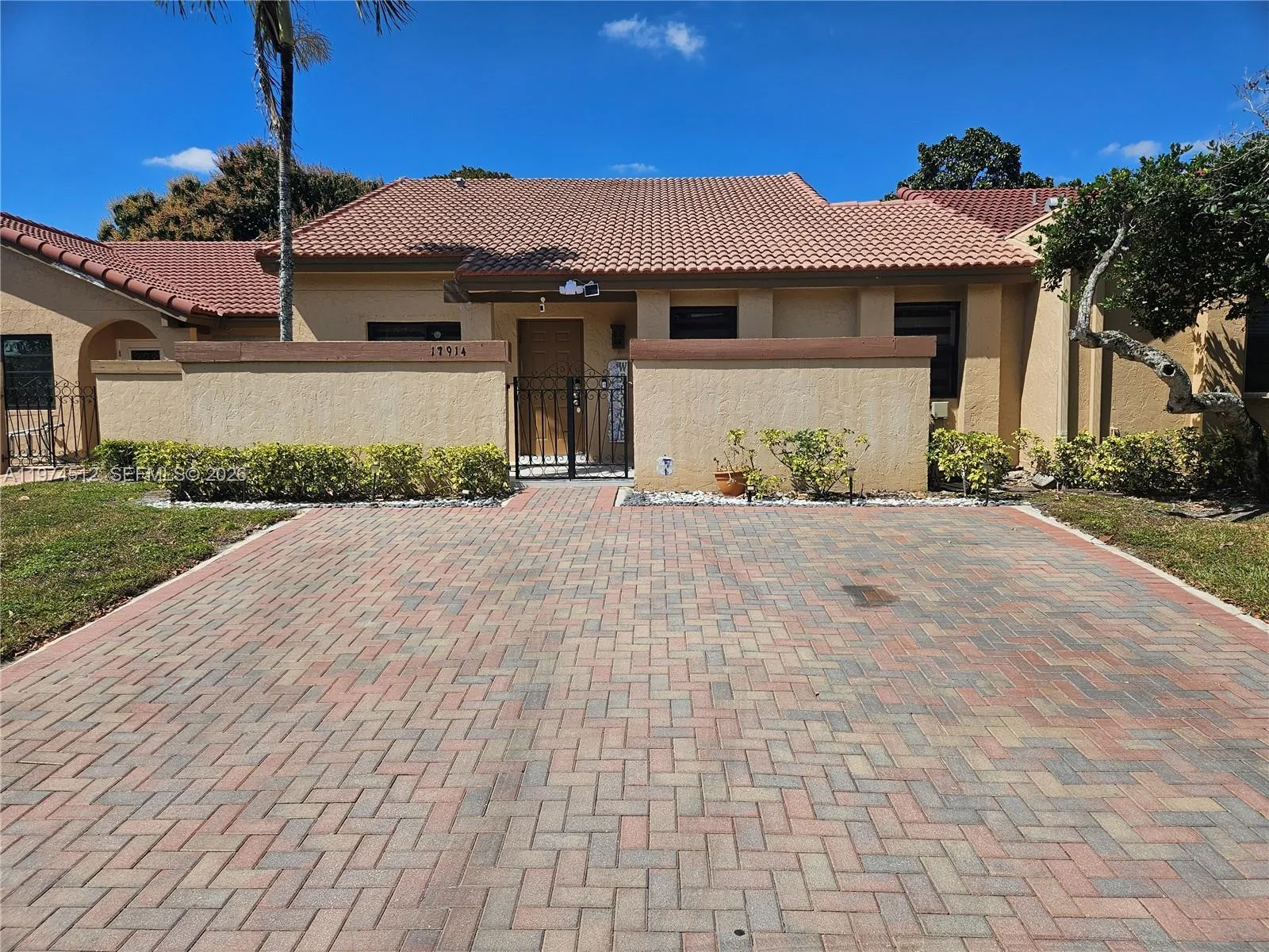 17914 Nw 66th Ct Cir, Hialeah, Florida 33015, Hialeah, Florida 33015, 2 Bedrooms Bedrooms, ,2 BathroomsBathrooms,Residential,For Sale,17914 Nw 66th Ct Cir, Hialeah, Florida 33015,A11974512