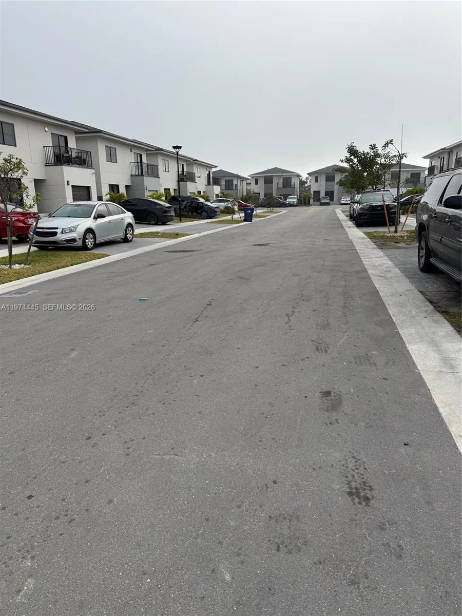 1360 Nw 3rd St, Florida City, Florida 33034, Florida City, Florida 33034, 5 Bedrooms Bedrooms, ,3 BathroomsBathrooms,Residential,For Sale,1360 Nw 3rd St, Florida City, Florida 33034,A11974445