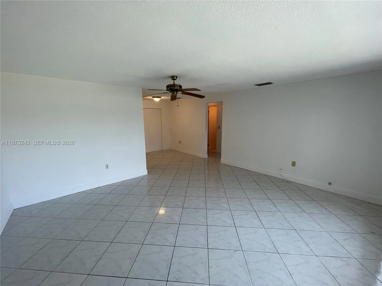 6871 Nw 29th St, Sunrise, Florida 33313, Sunrise, Florida 33313, 2 Bedrooms Bedrooms, ,1 BathroomBathrooms,Residential Lease,For Rent,6871 Nw 29th St, Sunrise, Florida 33313,A11973242