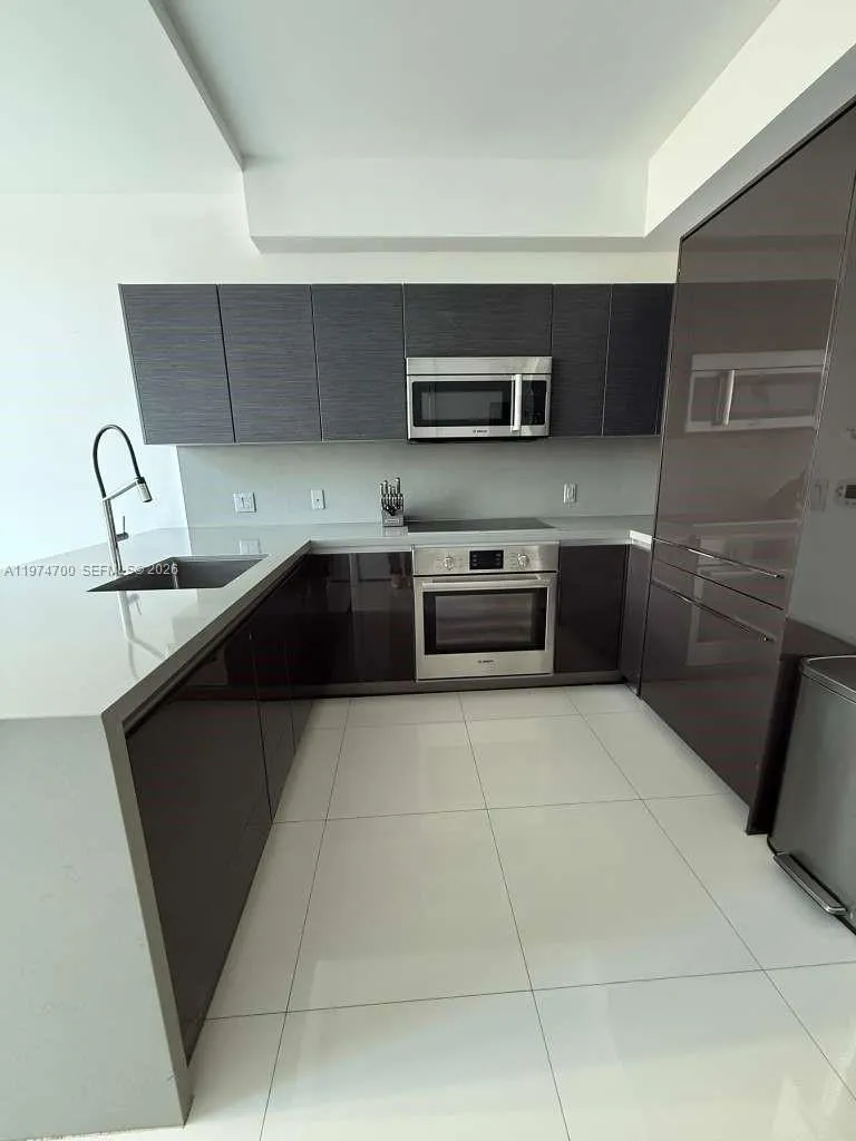 1080 Brickell Ave 303, Miami, Florida 33131, Miami, Florida 33131, 1 Bedroom Bedrooms, ,1 BathroomBathrooms,Residential Lease,For Rent,1080 Brickell Ave 303, Miami, Florida 33131,A11974700