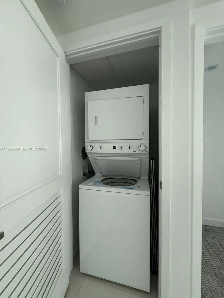 1080 Brickell Ave 303, Miami, Florida 33131, Miami, Florida 33131, 1 Bedroom Bedrooms, ,1 BathroomBathrooms,Residential Lease,For Rent,1080 Brickell Ave 303, Miami, Florida 33131,A11974700