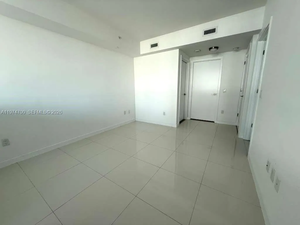 1080 Brickell Ave 303, Miami, Florida 33131, Miami, Florida 33131, 1 Bedroom Bedrooms, ,1 BathroomBathrooms,Residential Lease,For Rent,1080 Brickell Ave 303, Miami, Florida 33131,A11974700