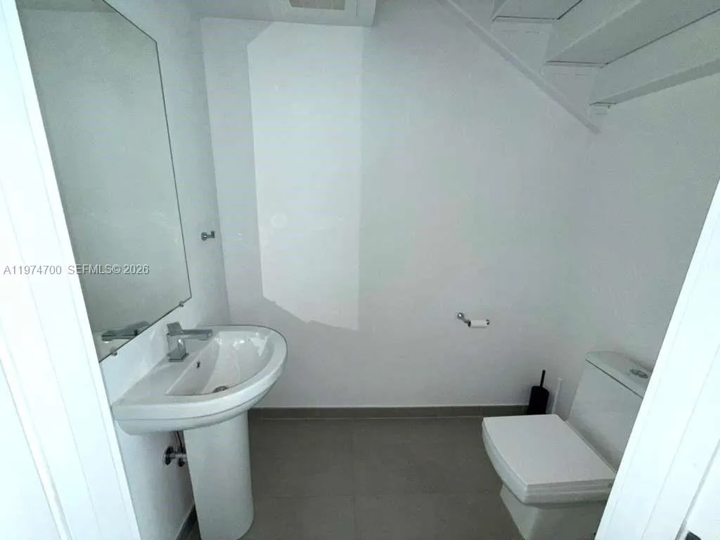 1080 Brickell Ave 303, Miami, Florida 33131, Miami, Florida 33131, 1 Bedroom Bedrooms, ,1 BathroomBathrooms,Residential Lease,For Rent,1080 Brickell Ave 303, Miami, Florida 33131,A11974700