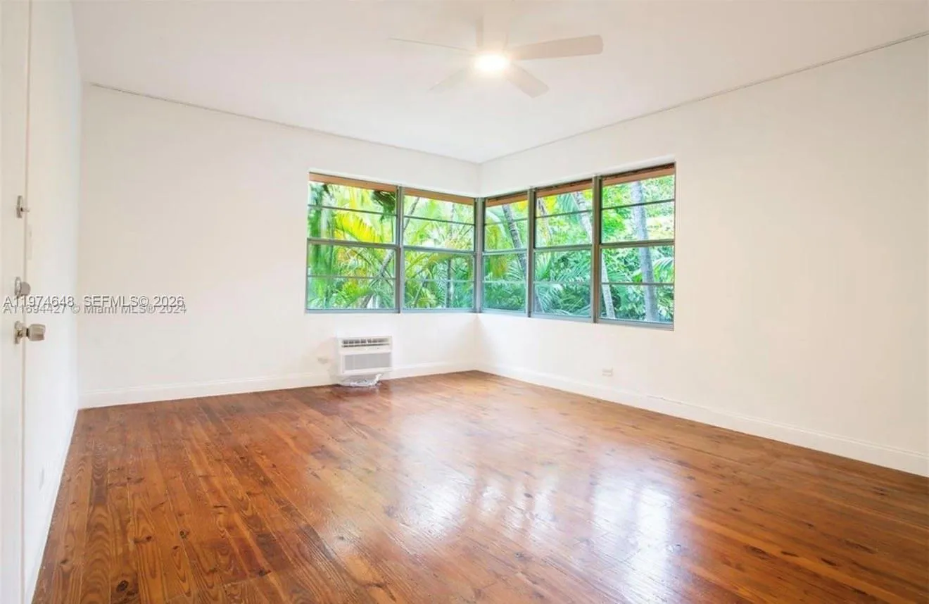1135 Meridian Ave 4, Miami Beach, Florida 33139, Miami Beach, Florida 33139, 1 Bedroom Bedrooms, ,1 BathroomBathrooms,Residential,For Sale,1135 Meridian Ave 4, Miami Beach, Florida 33139,A11974648