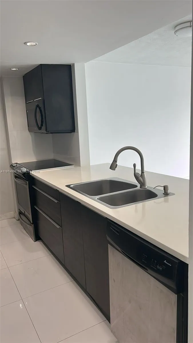 7545 E Treasure Dr 5j, North Bay Village, Florida, North Bay Village, Florida 33141, 2 Bedrooms Bedrooms, ,2 BathroomsBathrooms,Residential Lease,For Rent,7545 E Treasure Dr 5j, North Bay Village, Florida ,A11974500