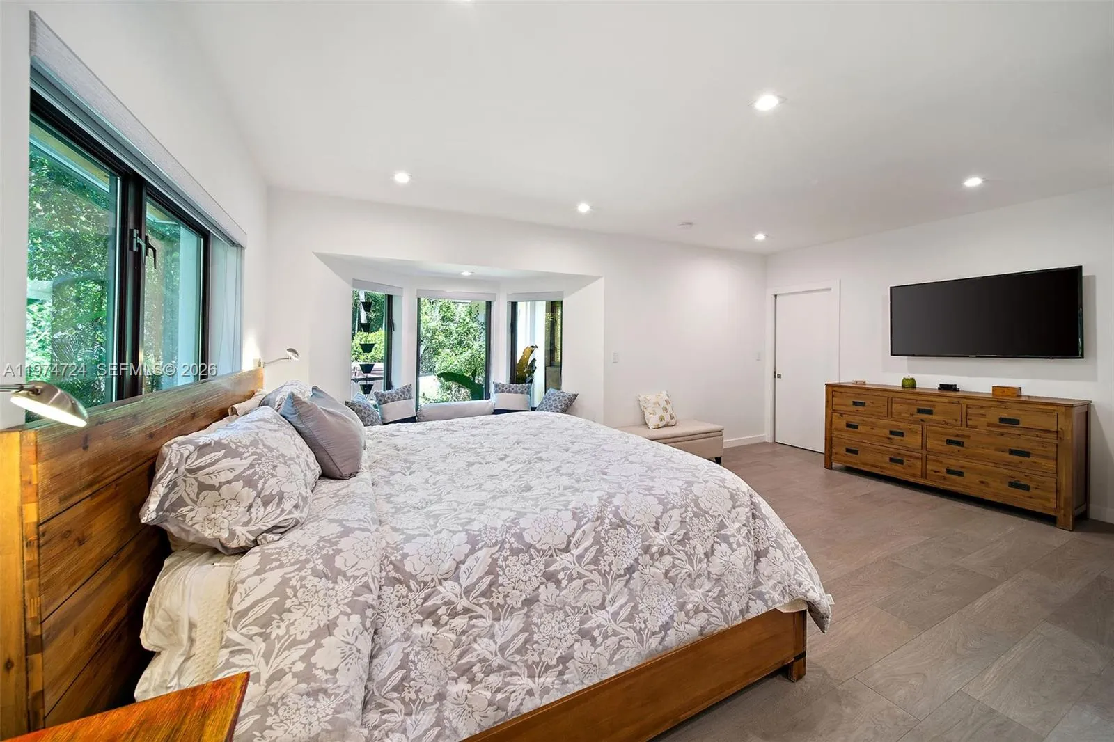 1117 Alfonso Ave, Coral Gables, Florida 33146, Coral Gables, Florida 33146, 5 Bedrooms Bedrooms, ,4 BathroomsBathrooms,Residential Lease,For Rent,1117 Alfonso Ave, Coral Gables, Florida 33146,A11974724