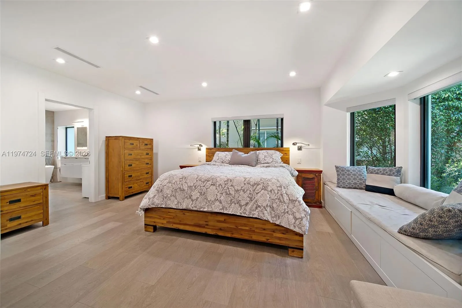 1117 Alfonso Ave, Coral Gables, Florida 33146, Coral Gables, Florida 33146, 5 Bedrooms Bedrooms, ,4 BathroomsBathrooms,Residential Lease,For Rent,1117 Alfonso Ave, Coral Gables, Florida 33146,A11974724