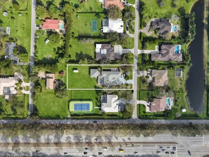 12343 Nw 19th St, Plantation, Florida 33323, Plantation, Florida 33323, 7 Bedrooms Bedrooms, ,5 BathroomsBathrooms,Residential,For Sale,12343 Nw 19th St, Plantation, Florida 33323,A11974660