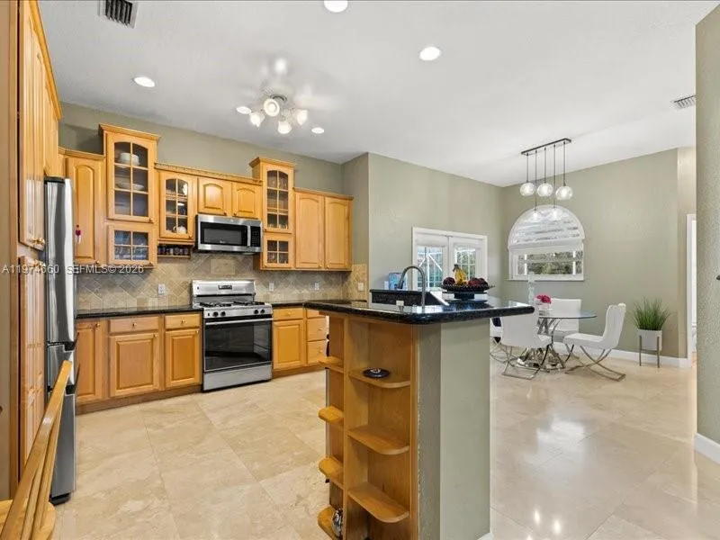 12343 Nw 19th St, Plantation, Florida 33323, Plantation, Florida 33323, 7 Bedrooms Bedrooms, ,5 BathroomsBathrooms,Residential,For Sale,12343 Nw 19th St, Plantation, Florida 33323,A11974660