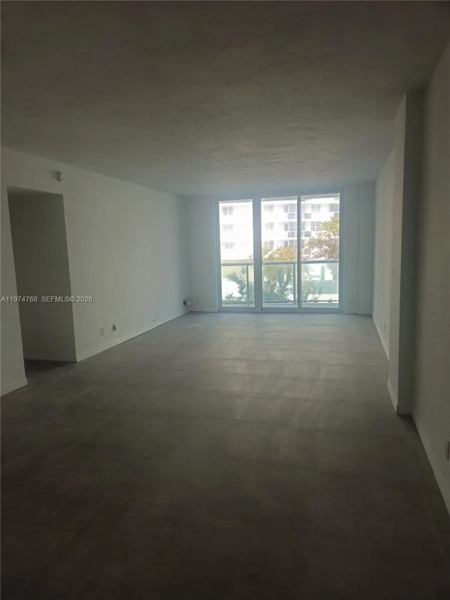 3801 S Ocean Dr 3a, Hollywood, Florida 33019, Hollywood, Florida 33019, 1 Bedroom Bedrooms, ,1 BathroomBathrooms,Residential Lease,For Rent,3801 S Ocean Dr 3a, Hollywood, Florida 33019,A11974768