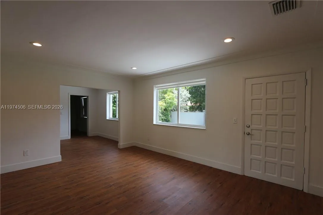 2436 Sw 19th Ave, Miami, Florida 33145, Miami, Florida 33145, 3 Bedrooms Bedrooms, ,3 BathroomsBathrooms,Residential Lease,For Rent,2436 Sw 19th Ave, Miami, Florida 33145,A11974506