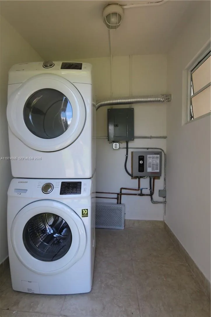 2436 Sw 19th Ave, Miami, Florida 33145, Miami, Florida 33145, 3 Bedrooms Bedrooms, ,3 BathroomsBathrooms,Residential Lease,For Rent,2436 Sw 19th Ave, Miami, Florida 33145,A11974506