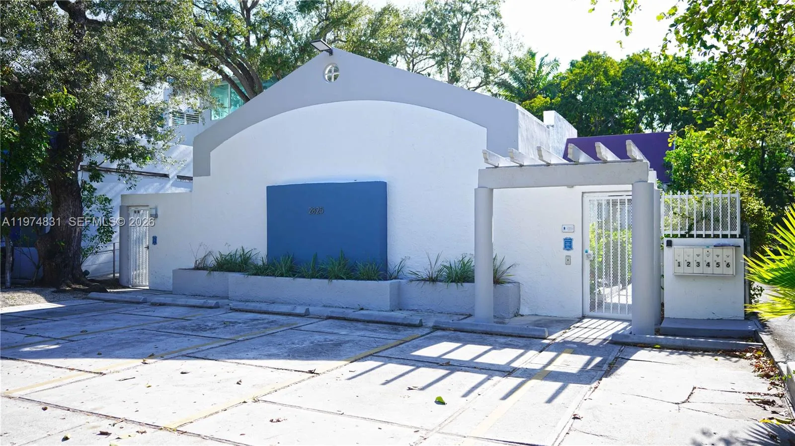 2825 Sw 3rd Ave, Miami, Florida 33129, Miami, Florida 33129, ,Residential Income,For Sale,2825 Sw 3rd Ave, Miami, Florida 33129,A11974831