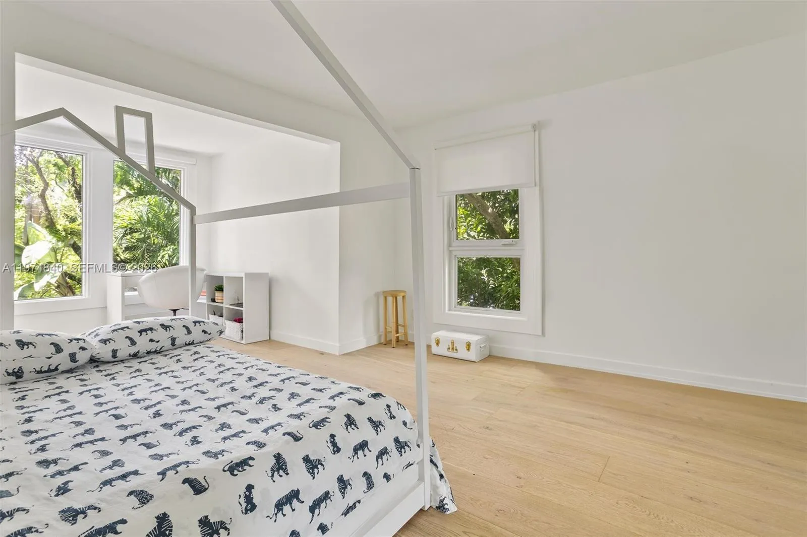 4286 S Douglas Rd, Miami, Florida 33133, Miami, Florida 33133, 5 Bedrooms Bedrooms, ,5 BathroomsBathrooms,Residential,For Sale,4286 S Douglas Rd, Miami, Florida 33133,A11974840
