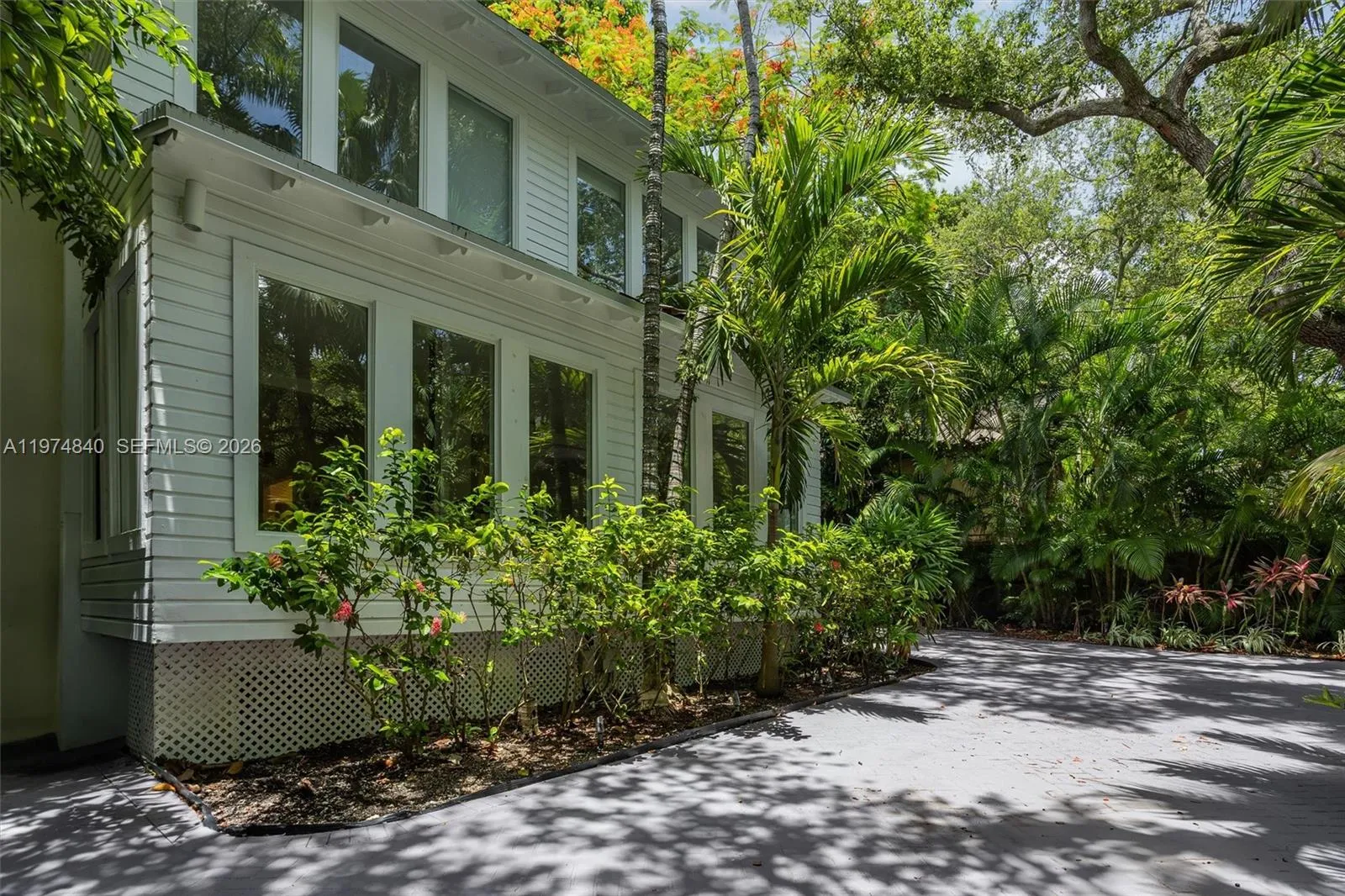 4286 S Douglas Rd, Miami, Florida 33133, Miami, Florida 33133, 5 Bedrooms Bedrooms, ,5 BathroomsBathrooms,Residential,For Sale,4286 S Douglas Rd, Miami, Florida 33133,A11974840