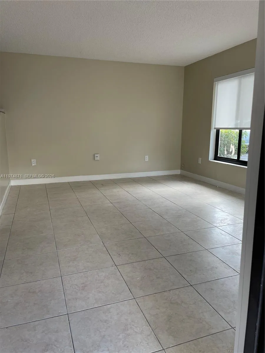 4702 Sw 67th Ave O19, Miami, Florida 33155, Miami, Florida 33155, 2 Bedrooms Bedrooms, ,2 BathroomsBathrooms,Residential Lease,For Rent,4702 Sw 67th Ave O19, Miami, Florida 33155,A11974871
