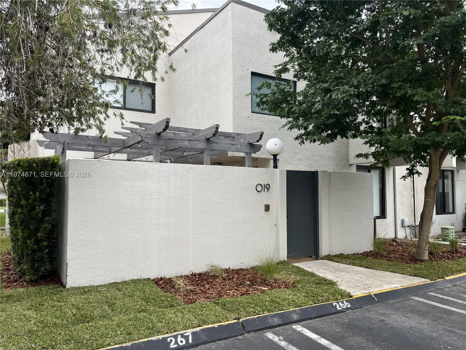 4702 Sw 67th Ave O19, Miami, Florida 33155, Miami, Florida 33155, 2 Bedrooms Bedrooms, ,2 BathroomsBathrooms,Residential Lease,For Rent,4702 Sw 67th Ave O19, Miami, Florida 33155,A11974871