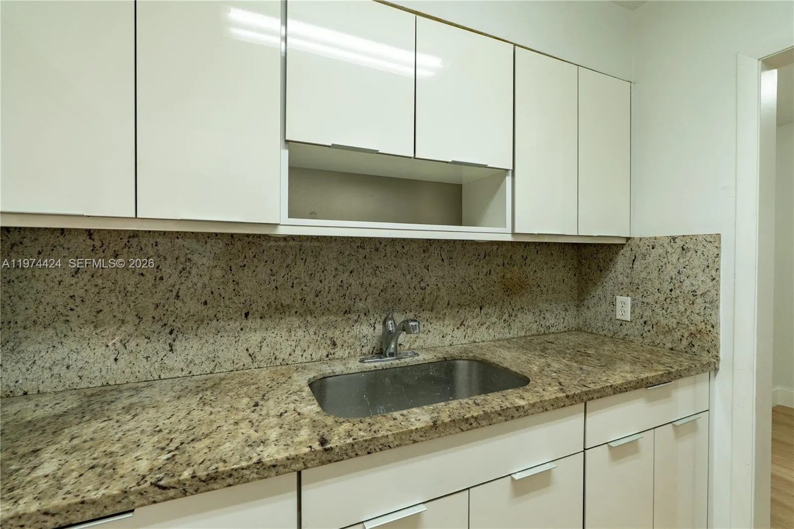 3665 Sw 16th St 3665, Miami, Florida 33145, Miami, Florida 33145, 2 Bedrooms Bedrooms, ,1 BathroomBathrooms,Residential Lease,For Rent,3665 Sw 16th St 3665, Miami, Florida 33145,A11974424