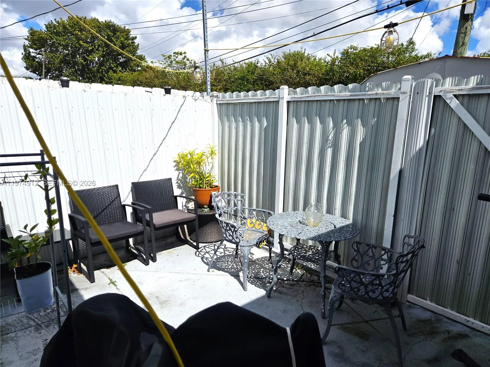 131 Sw 53rd Ct 2, Miami, Florida 33134, Miami, Florida 33134, 4 Bedrooms Bedrooms, ,3 BathroomsBathrooms,Residential Lease,For Rent,131 Sw 53rd Ct 2, Miami, Florida 33134,A11974912