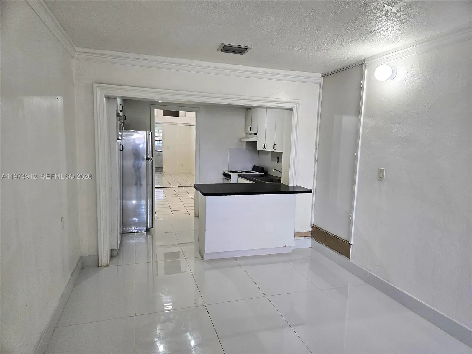 131 Sw 53rd Ct 2, Miami, Florida 33134, Miami, Florida 33134, 4 Bedrooms Bedrooms, ,3 BathroomsBathrooms,Residential Lease,For Rent,131 Sw 53rd Ct 2, Miami, Florida 33134,A11974912