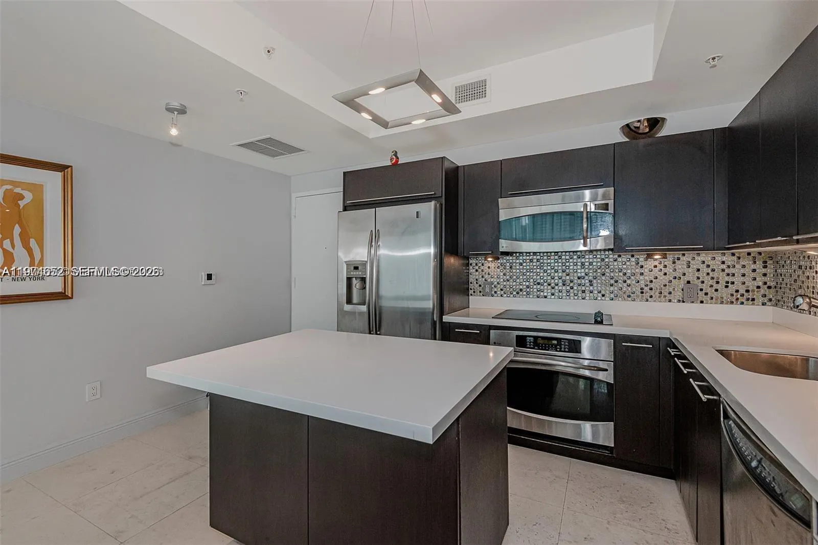 90 Sw 3rd St 2002, Miami, Florida 33130, Miami, Florida 33130, 2 Bedrooms Bedrooms, ,2 BathroomsBathrooms,Residential Lease,For Rent,90 Sw 3rd St 2002, Miami, Florida 33130,A11974652