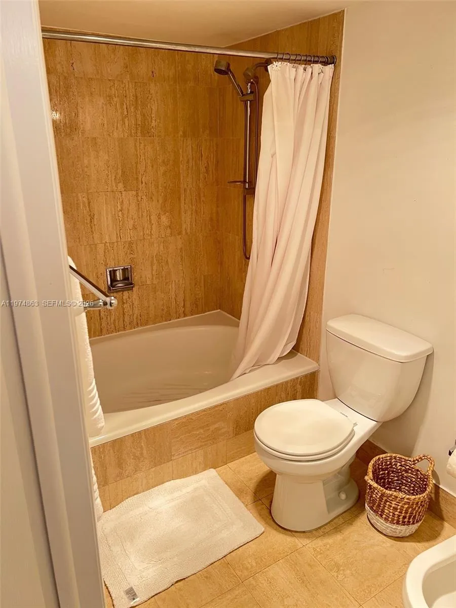 2025 Brickell Ave 503, Miami, Florida 33129, Miami, Florida 33129, 2 Bedrooms Bedrooms, ,2 BathroomsBathrooms,Residential Lease,For Rent,2025 Brickell Ave 503, Miami, Florida 33129,A11974863