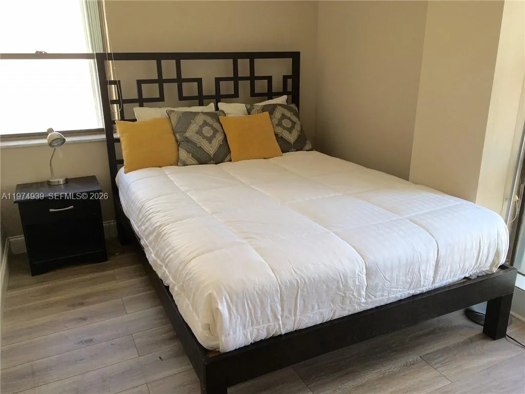 1800 Collins Av 9a, Miami Beach, Florida 33139, Miami Beach, Florida 33139, 2 Bedrooms Bedrooms, ,2 BathroomsBathrooms,Residential Lease,For Rent,1800 Collins Av 9a, Miami Beach, Florida 33139,A11974939