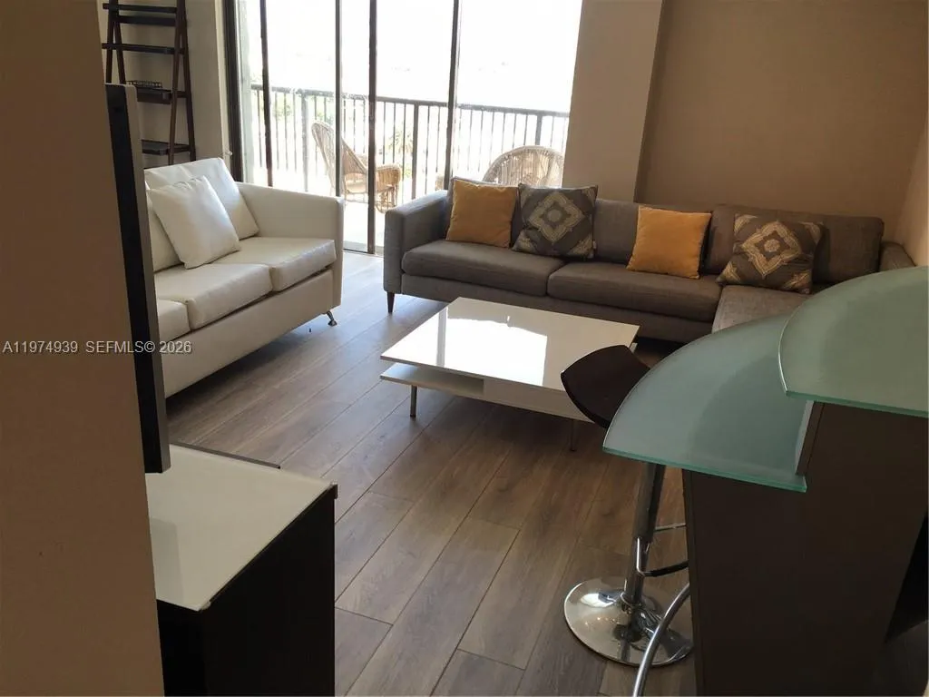 1800 Collins Av 9a, Miami Beach, Florida 33139, Miami Beach, Florida 33139, 2 Bedrooms Bedrooms, ,2 BathroomsBathrooms,Residential Lease,For Rent,1800 Collins Av 9a, Miami Beach, Florida 33139,A11974939