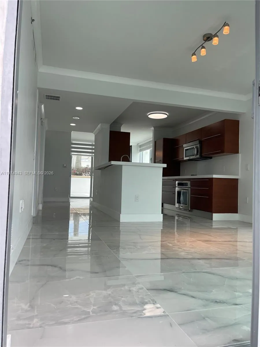 2681 N Flamingo Rd 401s, Sunrise, Florida 33323, Sunrise, Florida 33323, 3 Bedrooms Bedrooms, ,3 BathroomsBathrooms,Residential Lease,For Rent,2681 N Flamingo Rd 401s, Sunrise, Florida 33323,A11974943