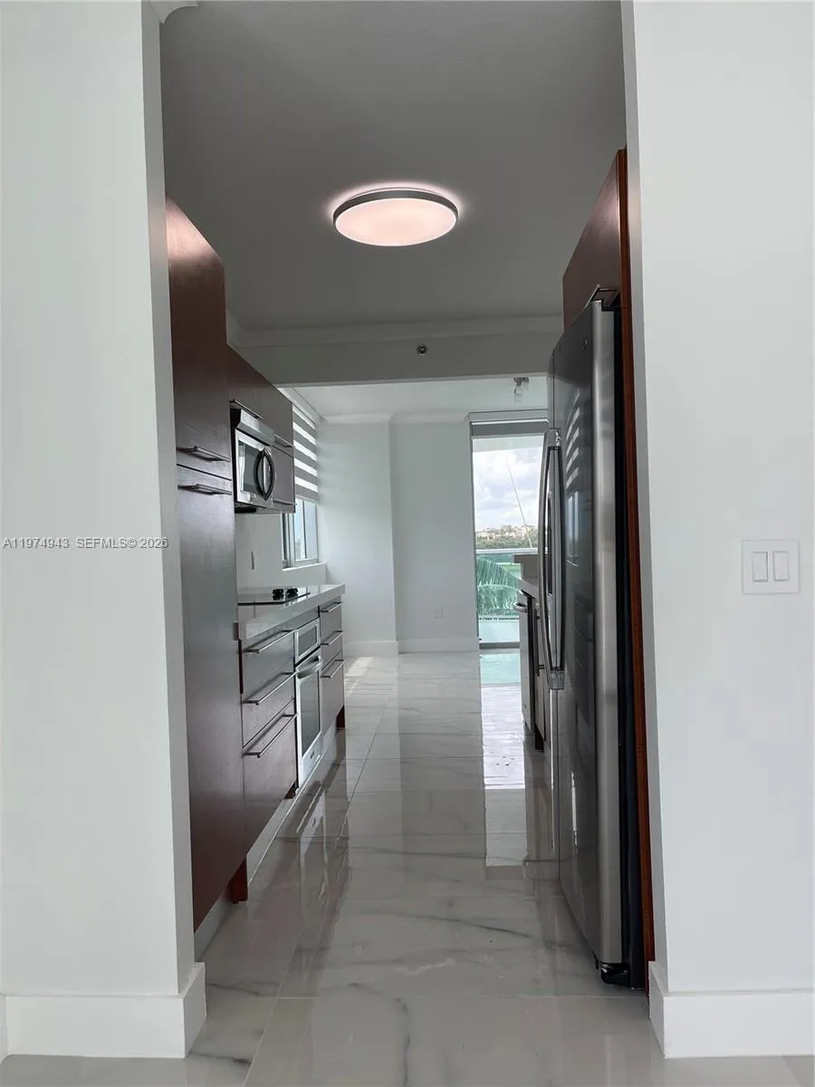 2681 N Flamingo Rd 401s, Sunrise, Florida 33323, Sunrise, Florida 33323, 3 Bedrooms Bedrooms, ,3 BathroomsBathrooms,Residential Lease,For Rent,2681 N Flamingo Rd 401s, Sunrise, Florida 33323,A11974943