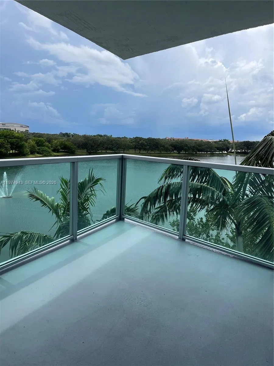 2681 N Flamingo Rd 401s, Sunrise, Florida 33323, Sunrise, Florida 33323, 3 Bedrooms Bedrooms, ,3 BathroomsBathrooms,Residential Lease,For Rent,2681 N Flamingo Rd 401s, Sunrise, Florida 33323,A11974943