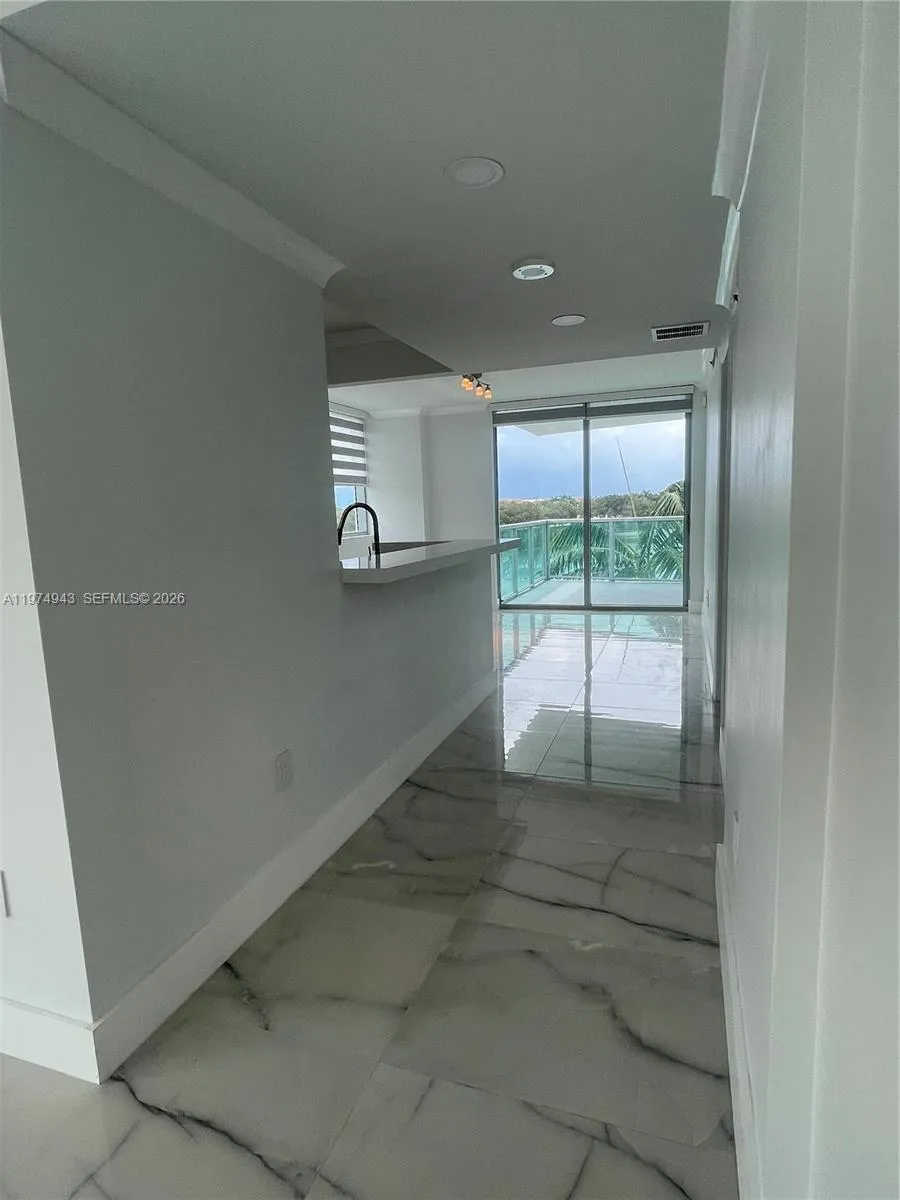 2681 N Flamingo Rd 401s, Sunrise, Florida 33323, Sunrise, Florida 33323, 3 Bedrooms Bedrooms, ,3 BathroomsBathrooms,Residential Lease,For Rent,2681 N Flamingo Rd 401s, Sunrise, Florida 33323,A11974943