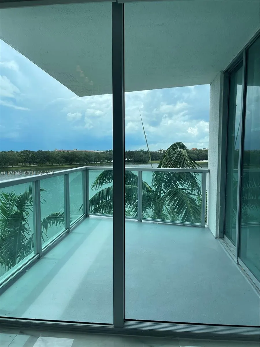 2681 N Flamingo Rd 401s, Sunrise, Florida 33323, Sunrise, Florida 33323, 3 Bedrooms Bedrooms, ,3 BathroomsBathrooms,Residential Lease,For Rent,2681 N Flamingo Rd 401s, Sunrise, Florida 33323,A11974943