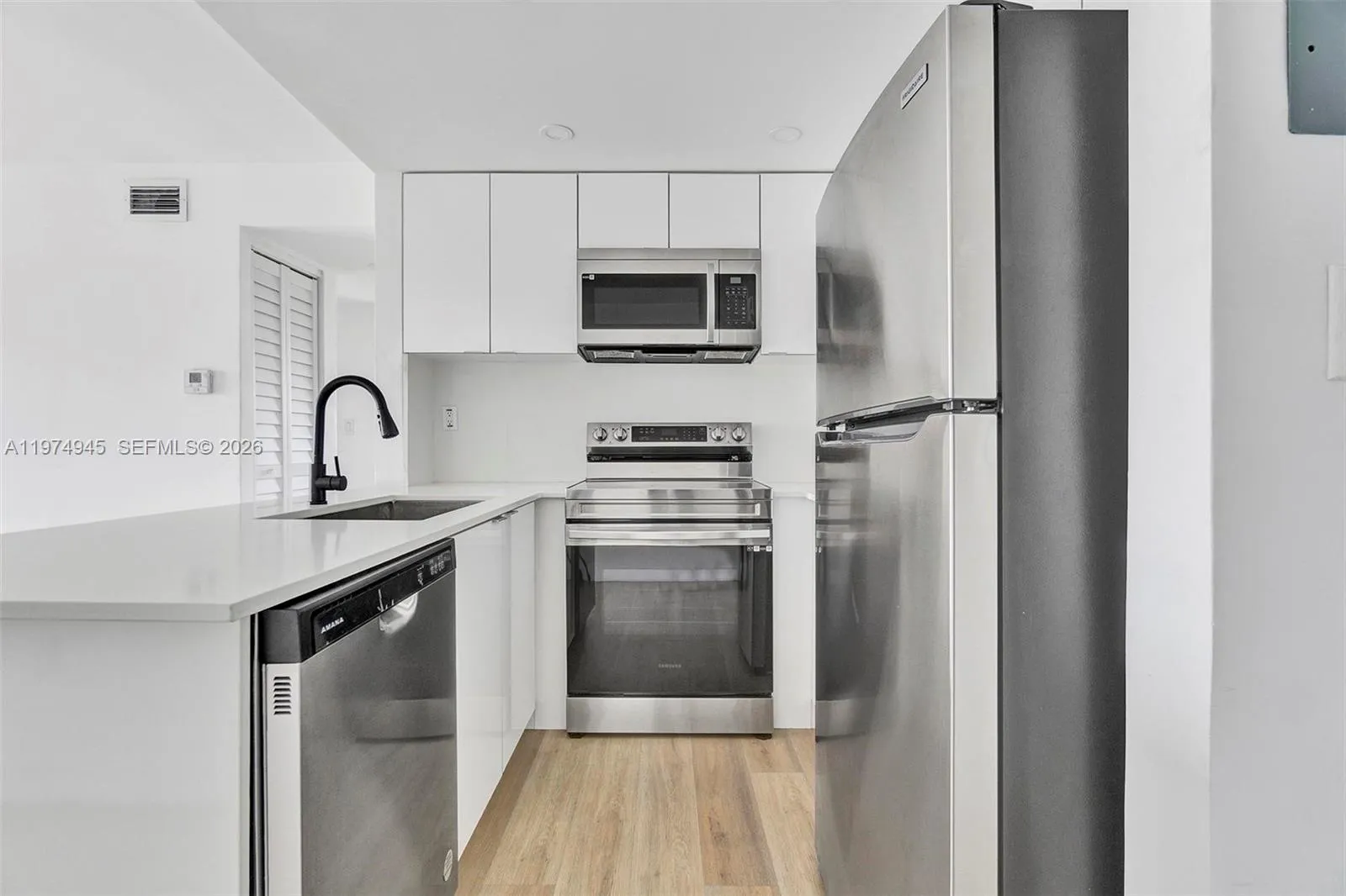 620 Sw 10th St 204, Miami, Florida 33130, Miami, Florida 33130, 2 Bedrooms Bedrooms, ,1 BathroomBathrooms,Residential Lease,For Rent,620 Sw 10th St 204, Miami, Florida 33130,A11974945