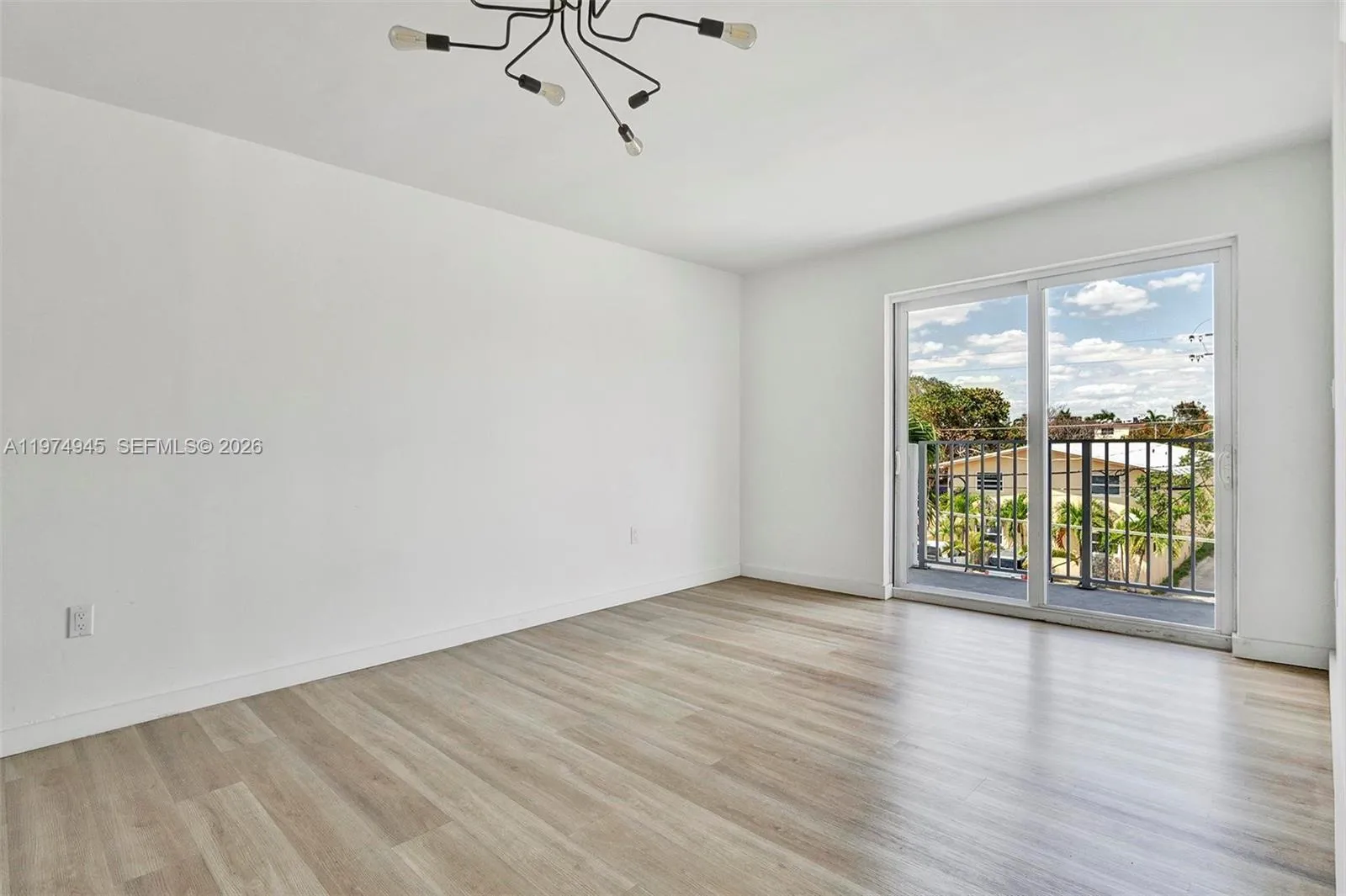 620 Sw 10th St 204, Miami, Florida 33130, Miami, Florida 33130, 2 Bedrooms Bedrooms, ,1 BathroomBathrooms,Residential Lease,For Rent,620 Sw 10th St 204, Miami, Florida 33130,A11974945