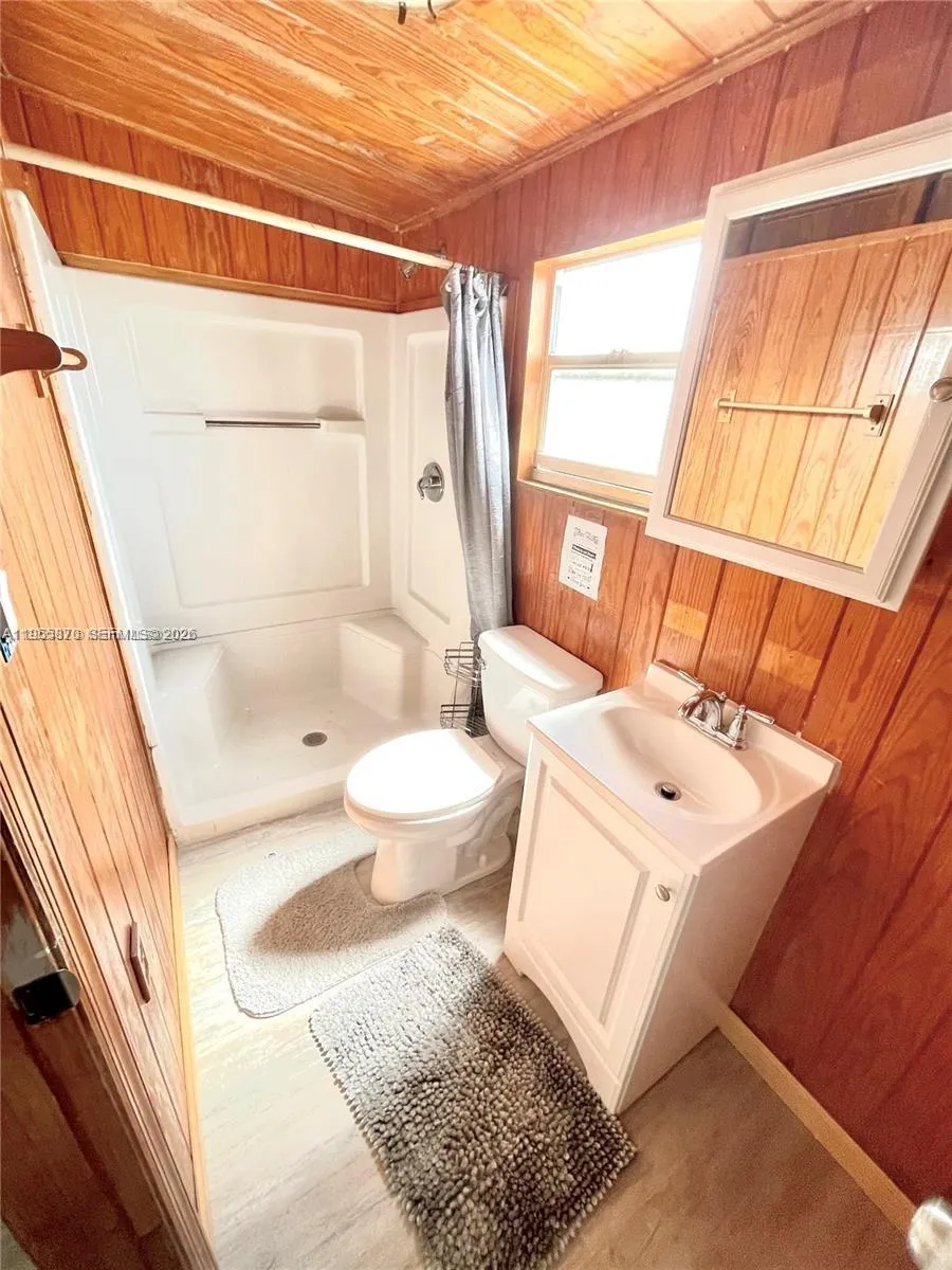 Hollywood, Florida 33024, 3 Bedrooms Bedrooms, ,2 BathroomsBathrooms,Residential Lease,For Rent,A11955870